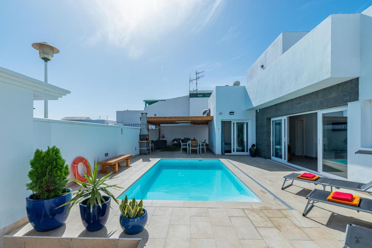 Amaru Villa Puerto del Carmen  Exterior photo